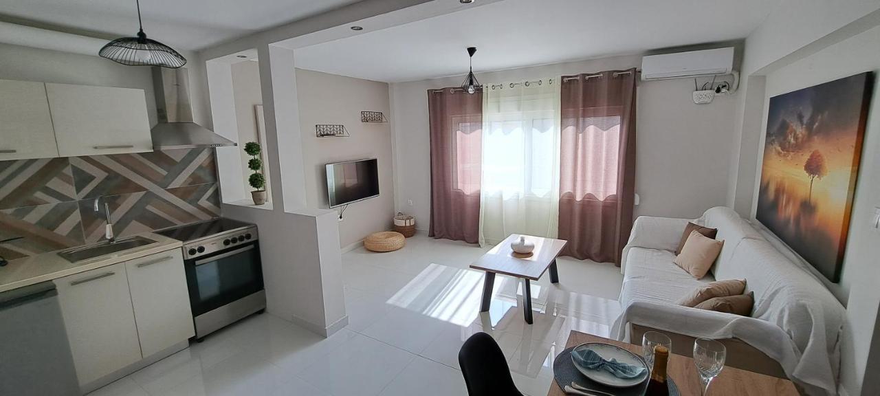 Xylokastro Cozy Apartment Esterno foto
