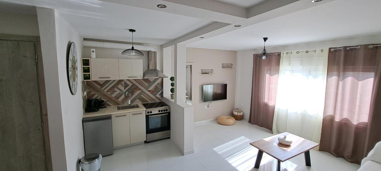 Xylokastro Cozy Apartment Esterno foto